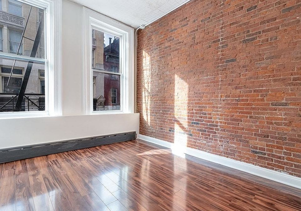 2nd image of 61 Lispenard St #2