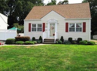 163 Garden Dr, South Plainfield, NJ 07080
