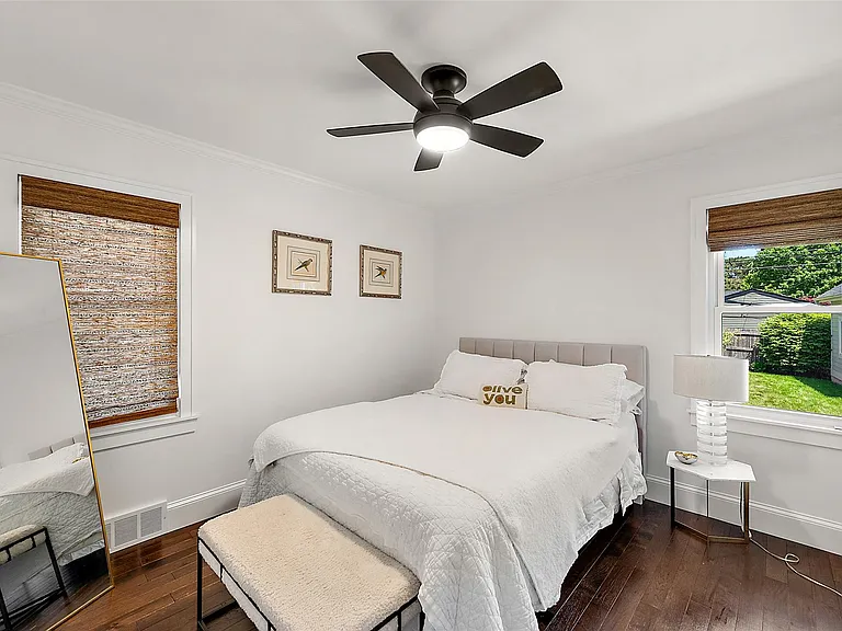 4420 Elmwood Ave — Photo 14