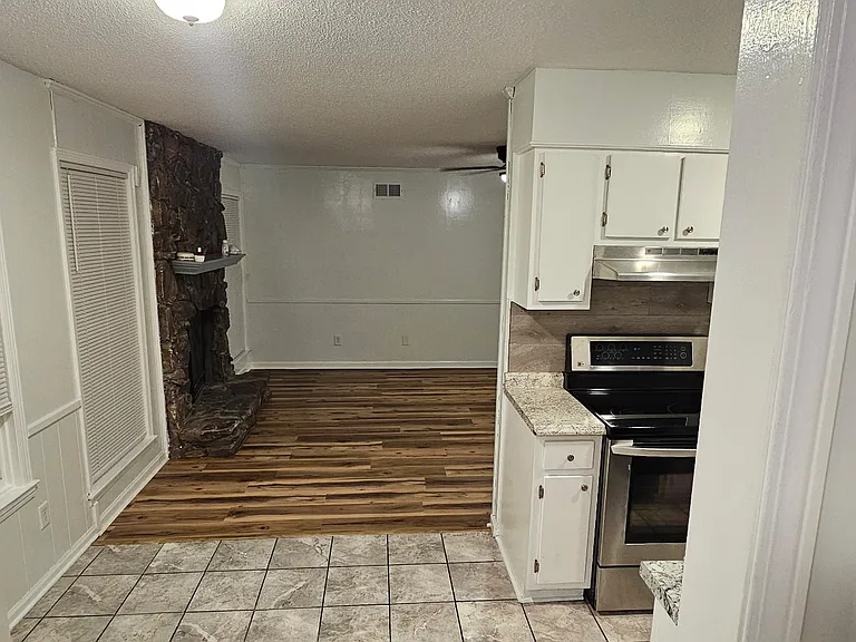 1773 Tissington Dr — Photo 7