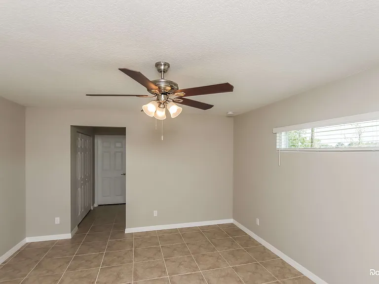 490 Hatcher St SE — Photo 9