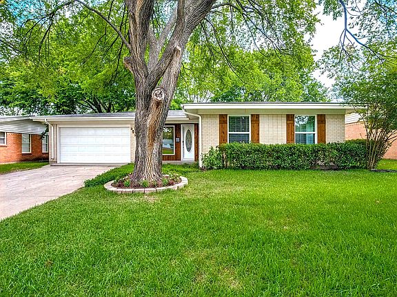 3rd image of 2605 Crest Ridge Dr