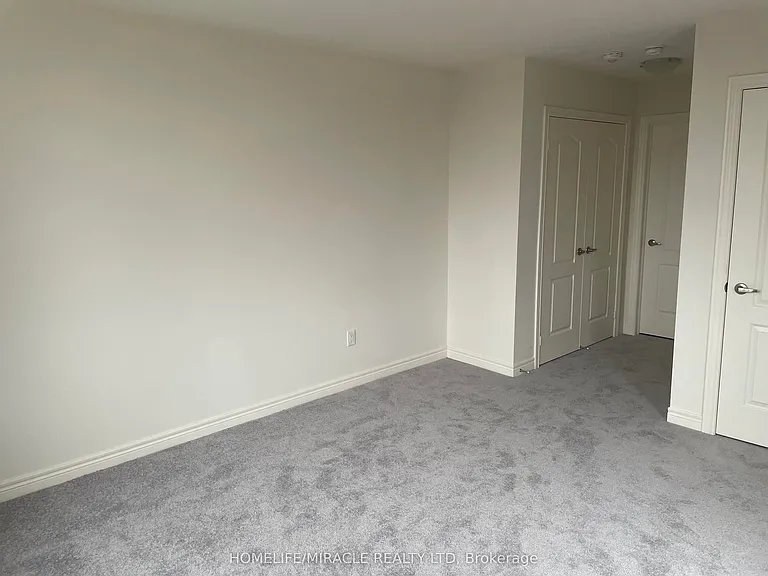 460 Silver Maple Rd — Photo 17