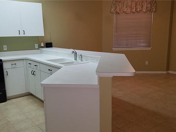 5th image of 22136 Little Lagoon Ct #302