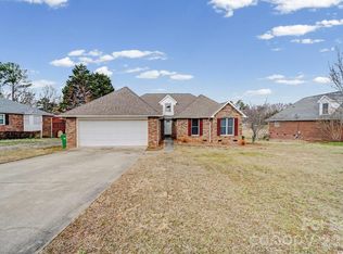 794 Hathcock Glen Dr, Oakboro, NC 28129