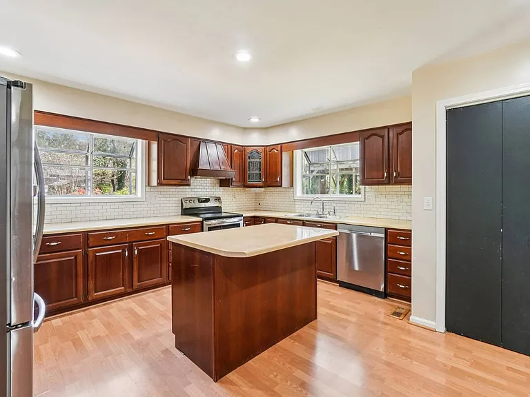 710B Heatherwood Dr — Photo 14