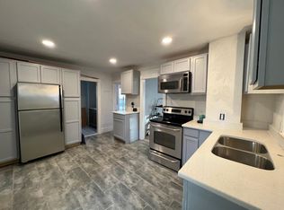 27 Airlie St #1, Worcester, MA 01606