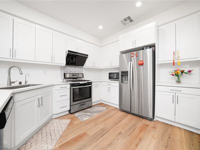 33 Aria St, South El Monte, CA, 91733