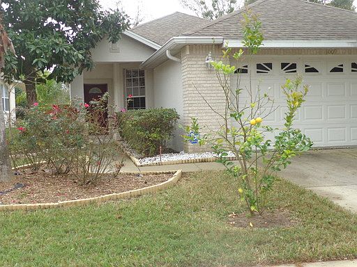 3rd image of 1009 Saint Ives Ct