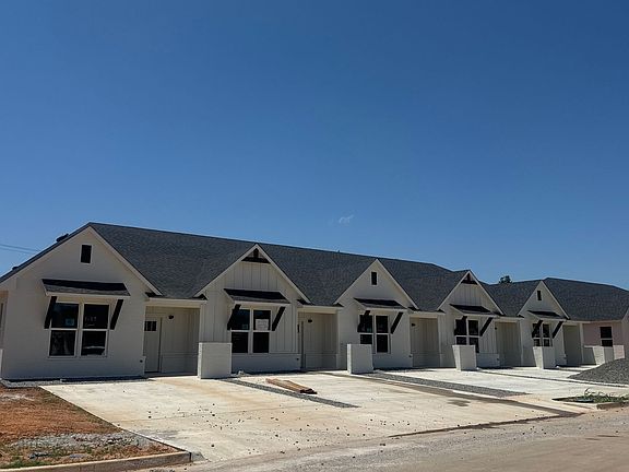 3rd image of 1139 Cypress Way #1111