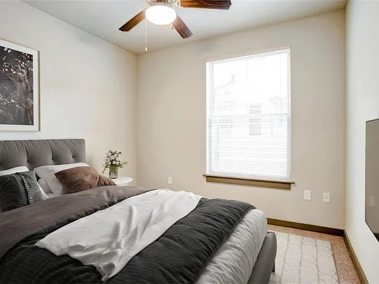 800 Millwood Ln #902-218 — Photo 22