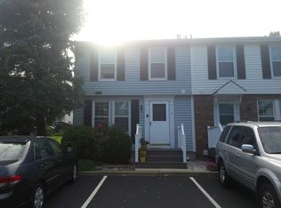 8 Dayna Ct, Perth Amboy, NJ 08861