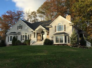30 Indian Trl, North Haledon, NJ 07508