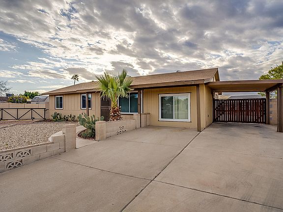 2nd image of 8827 W Desert Cove Ave