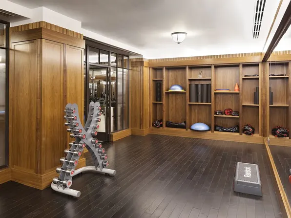 160 West 12th Street image 14 of 20