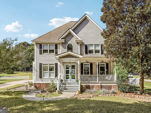 210 Mackenzie Ln, Fayetteville, GA 30214