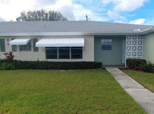 101 Lakes End Dr #F, Fort Pierce, FL 34982