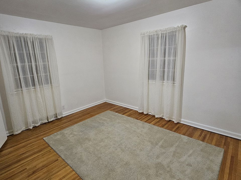 2nd image of 1325 2nd Ave S