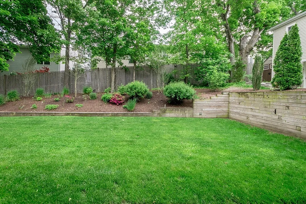 4 bed, 3.5 bath, 2561 sqft, $6,800 — Photo 4