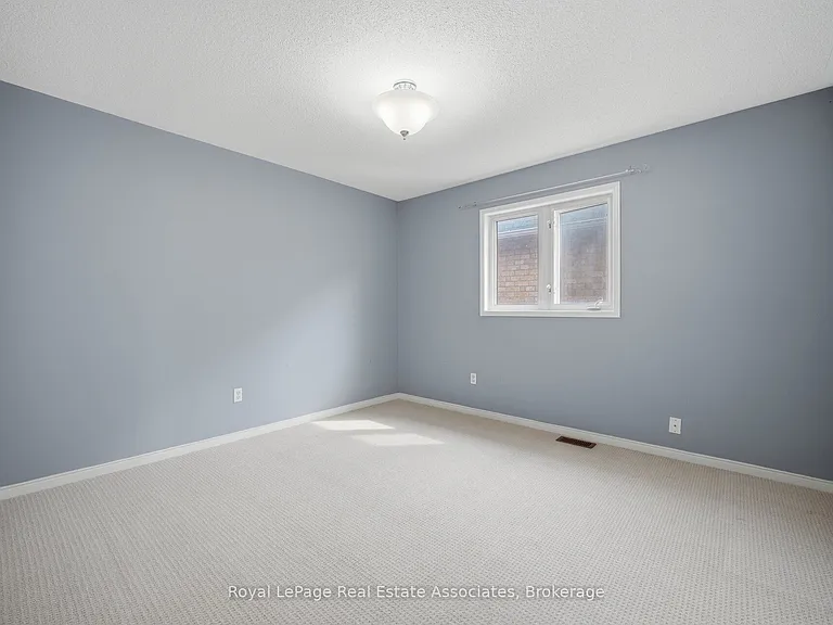 70 Echoridge Dr — Photo 36