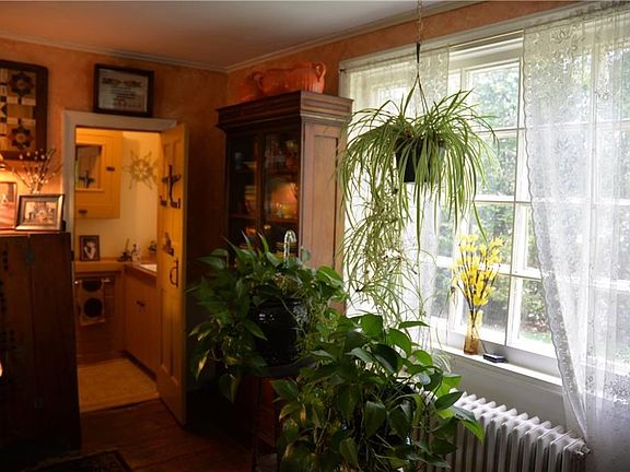 4th image of 30 Chenango St