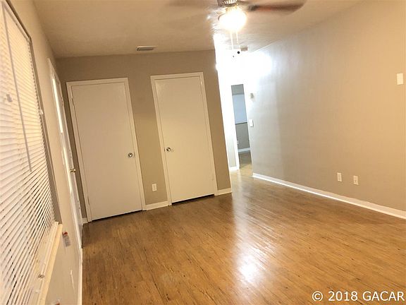 4th image of 2836 NE 16th Ter