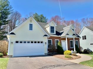 18 Nutmeg Dr #18, Somers, CT 06071