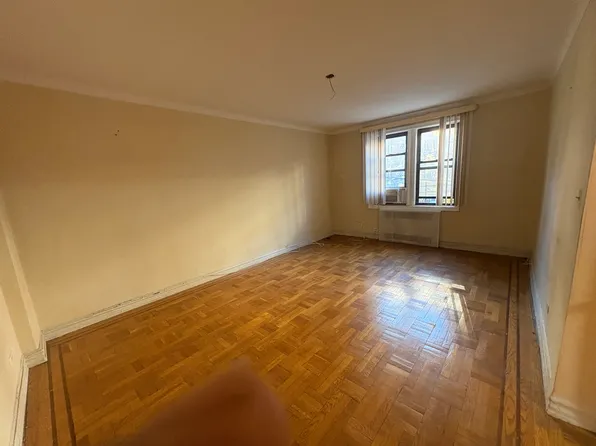 65-38 Booth Street image 10 of 16