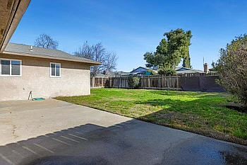 2nd image of 1427 Pierce Dr #2
