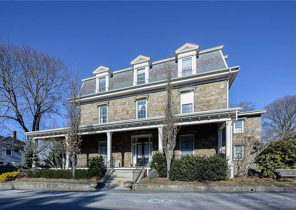 10 Pell St #3B