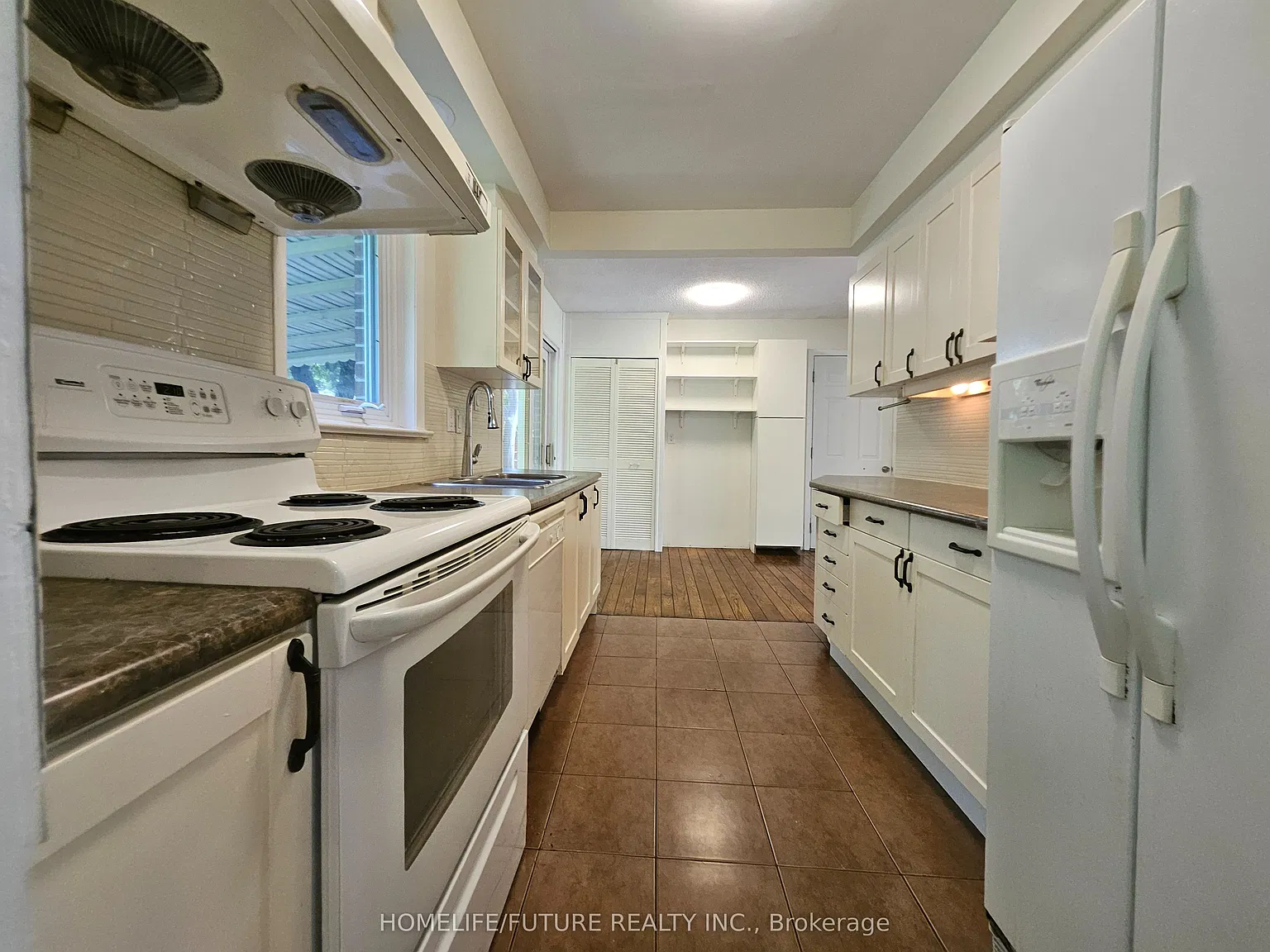 5 bed, $3,900 — Photo 3