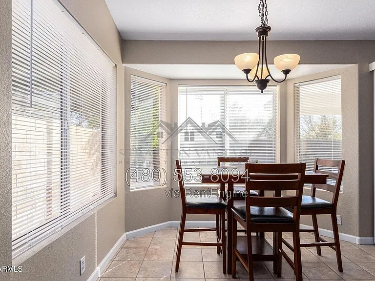 2195 E Sherri Dr — Photo 10