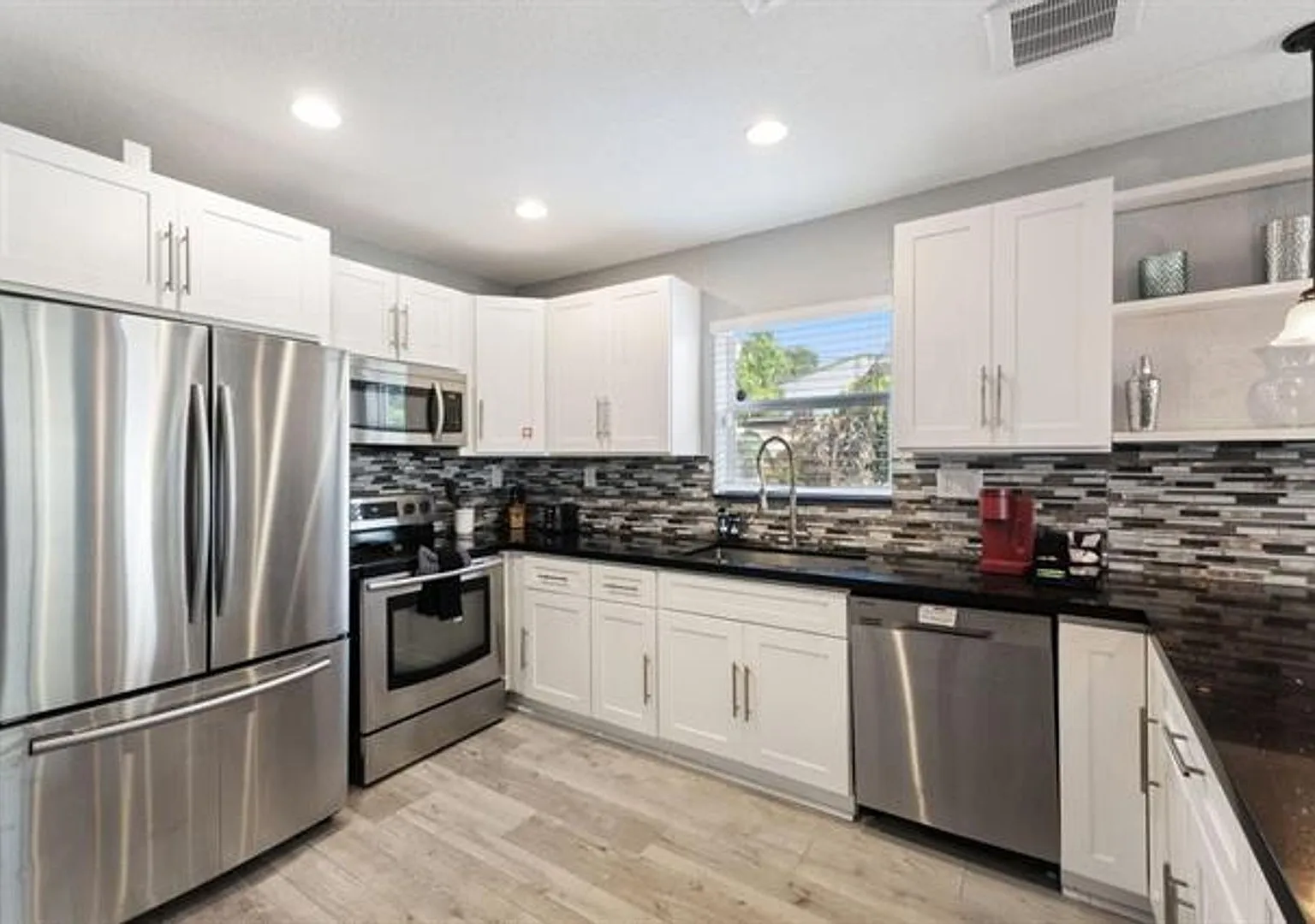 1631 N Andrews Sq # 1631, Fort Lauderdale, FL 33311 — Photo 1