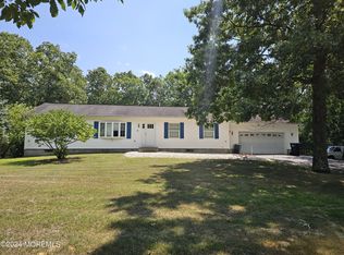 14 Vienna Rd, Howell, NJ 07731