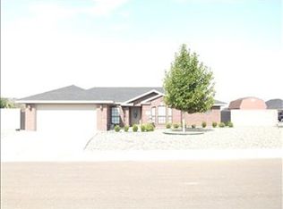 1208 Saunders Dr, Roswell, NM 88201