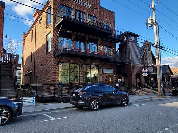 5th image of 550 E Main St