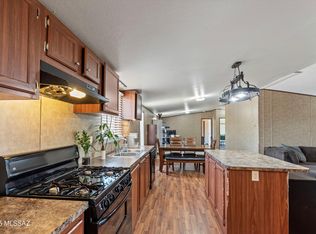 1915 W Mark Cir, Oracle, AZ 85623