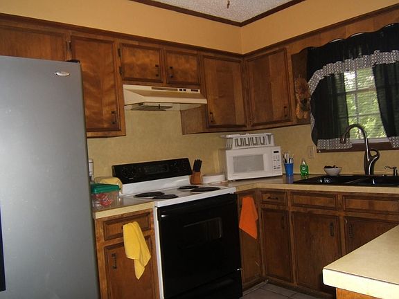 3rd image of 101 Monticello Dr #1