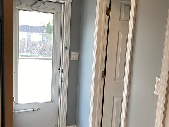 4th image of 49 Brooklyn St Floor 2