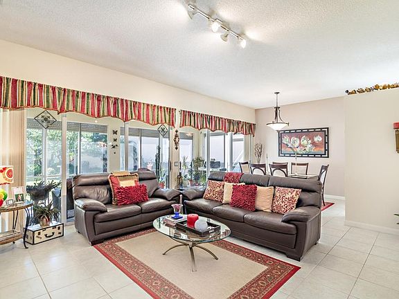 5th image of 8536 E Garden Oaks Cir