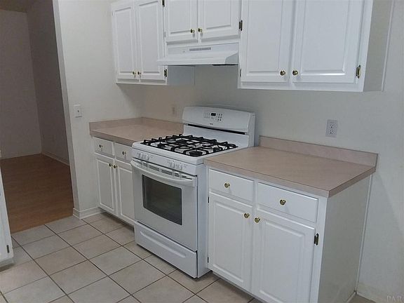 3rd image of 6042 Suntan Cir