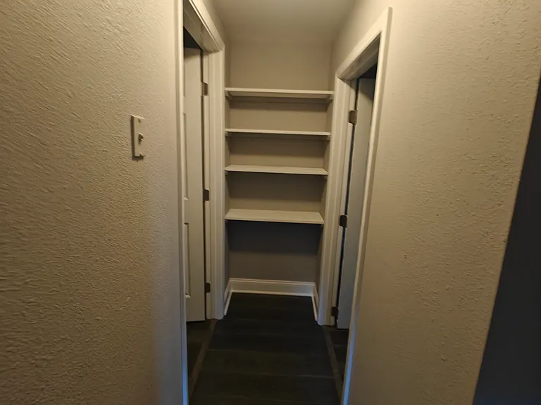 2534 Ivanhoe Dr — Photo 23