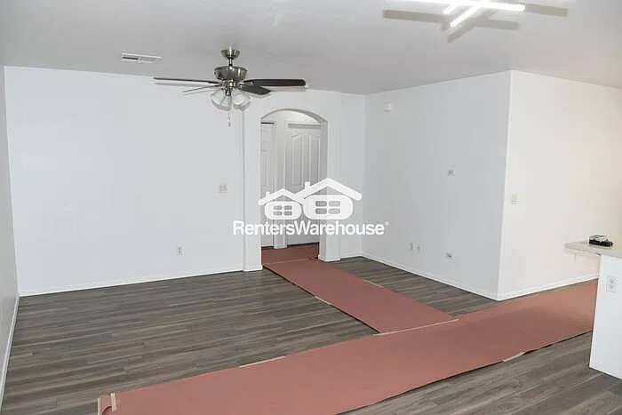 1623 E Silverbirch Ave — Photo 13
