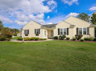 7944 Rose Court Dr, Cicero, NY 13039