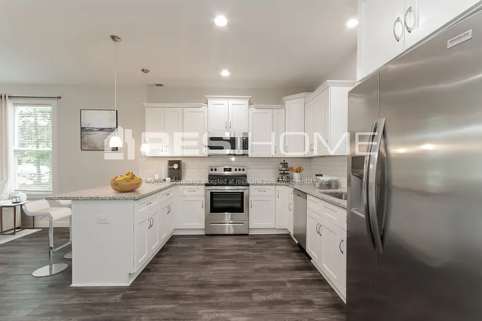 1339 Log Cabin Rd — Photo 2