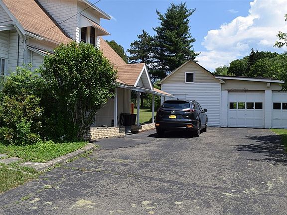 3rd image of 810 Glendale Dr