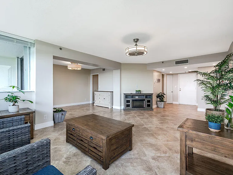 6463 La Costa Dr #603 — Photo 7