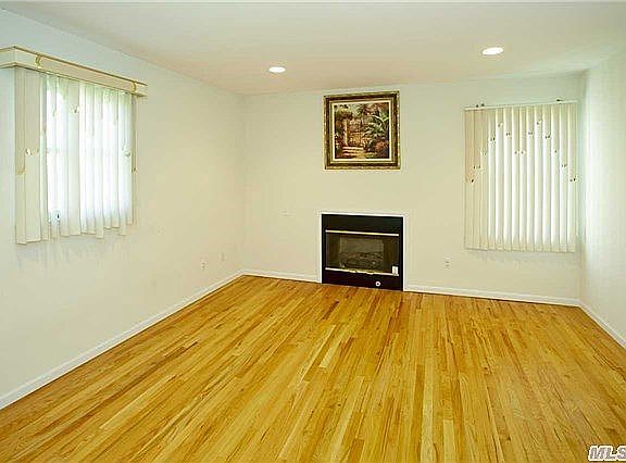3rd image of 36 2nd Ave
