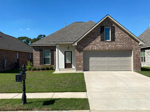 213 Berg Ct, Youngsville, LA 70592