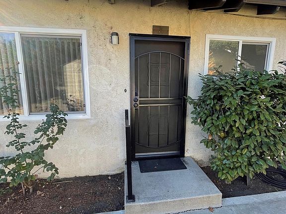 2nd image of 2213 N Fairview St #A